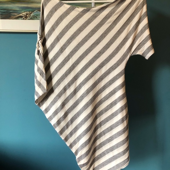 Top - Picture 3 of 3